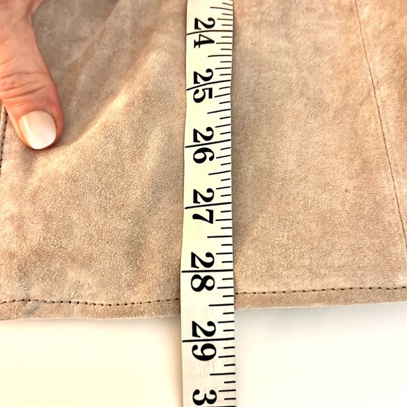 VTG Randolph Duke,The Look, Soft-Tan Suede Jacket, Floral Embroidery, Size 12 - Picture 15 of 15